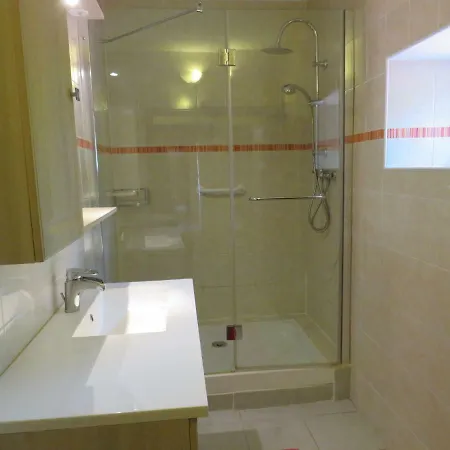 Vakantiehuis Le Presbytere De Montaigut *