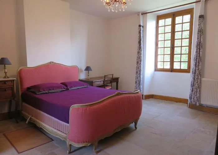 Le Presbytere De Montaigut